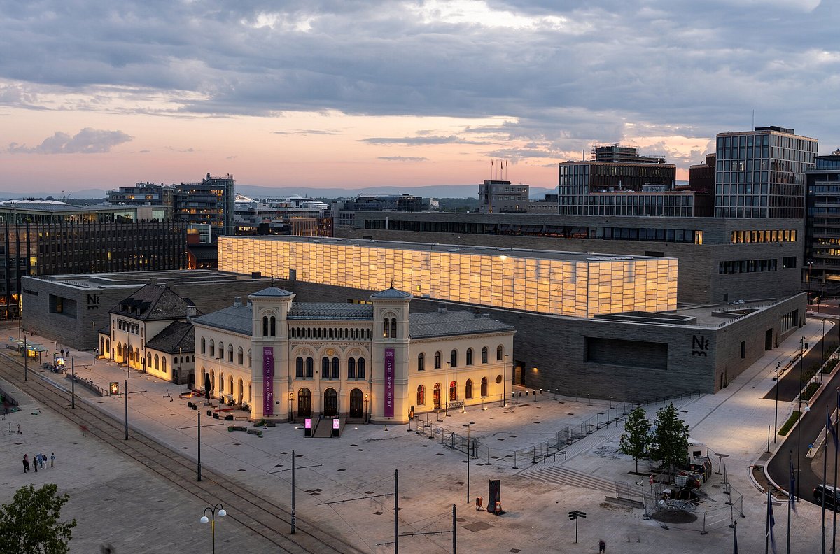 background of the oslo national museum